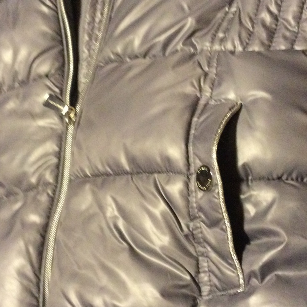 🌼 Michael Kors 🌼 Girls Puffer Coat w/ Detachable Hood faux fur trim, 7-8 - Picture 10 of 13
